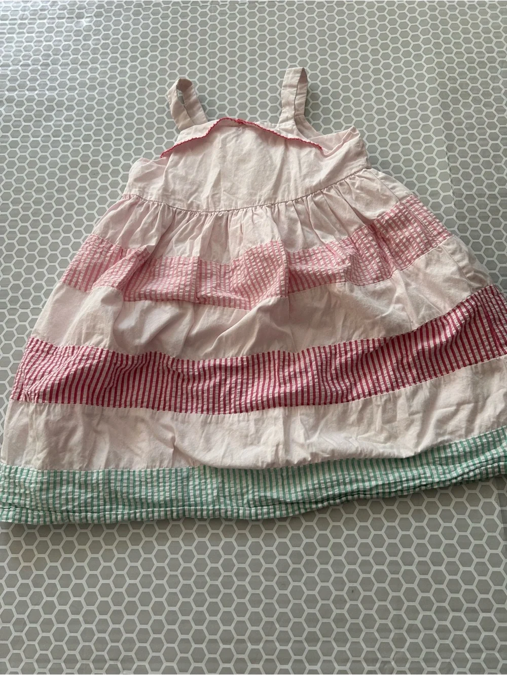 Gymboree Light Pink and White Gingham Seersucker Striped Girls Dress. Size 5T